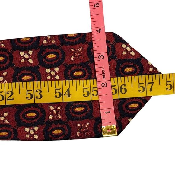 Saks Fifth Avenue Exclusive 100% Silk Neck Tie Floral Red 57X4 Geometric - Picture 7 of 7